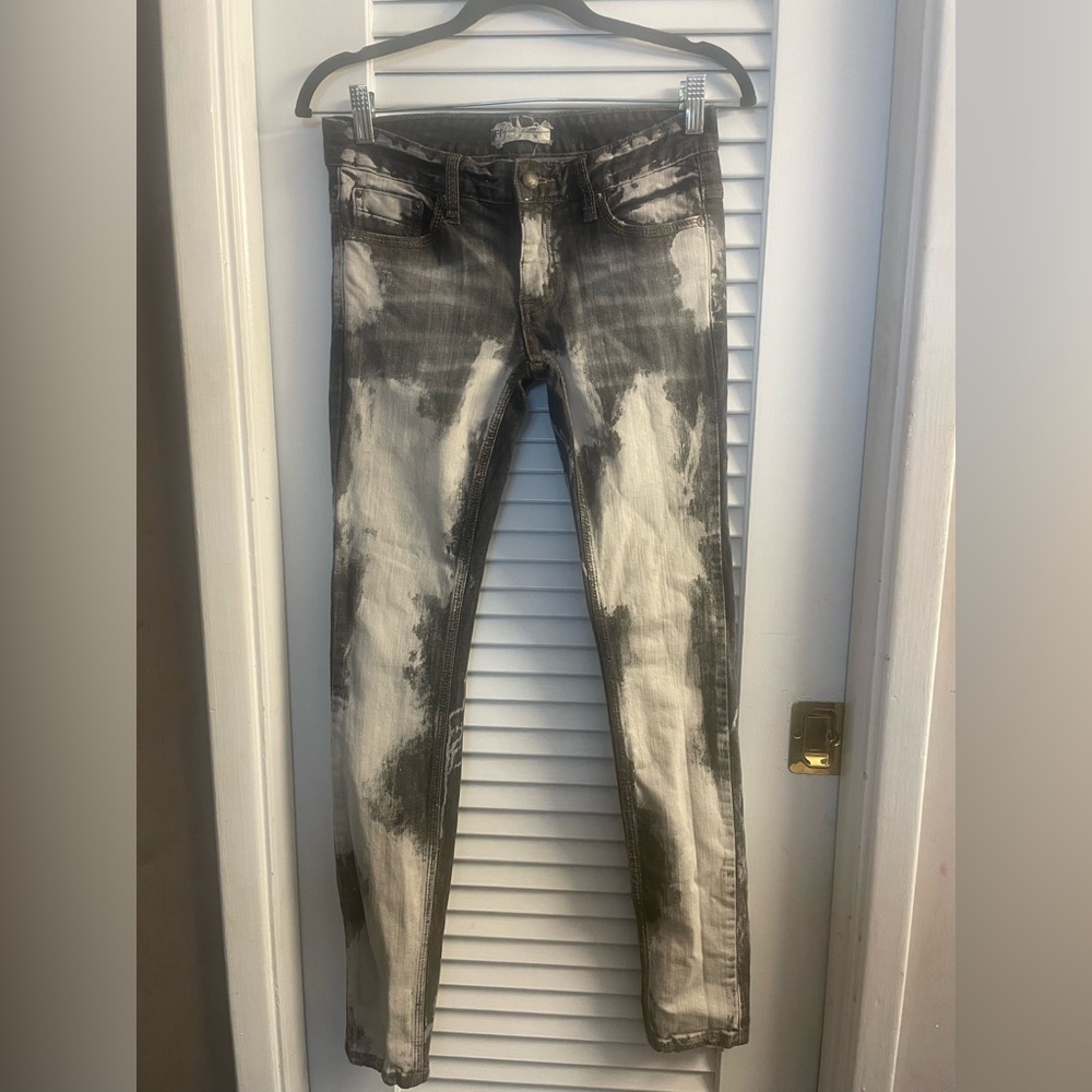 FP free people size 26 black acid washed, distressed, skinny jeans, mid rise